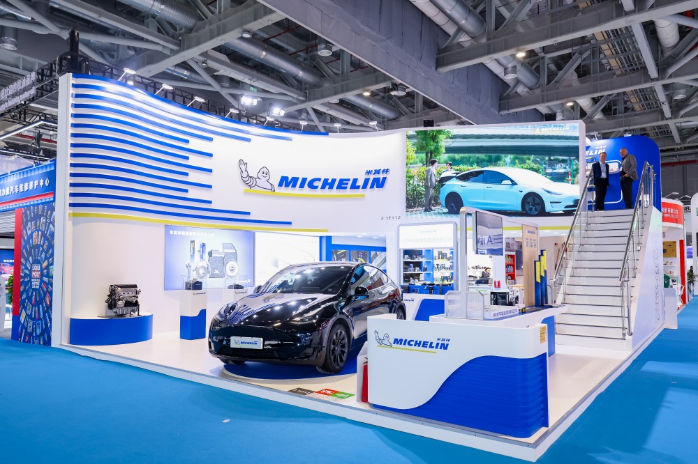 新能源汽车防火膜记忆棉腰靠垫等米其林集中展示2024上市新品(图1)