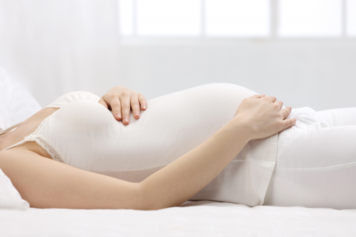 孕妇睡什么床垫好？东宝床垫给准妈妈贴心呵护(图2)