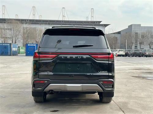 天津港2024雷克萨斯LX600现车促销(图6)