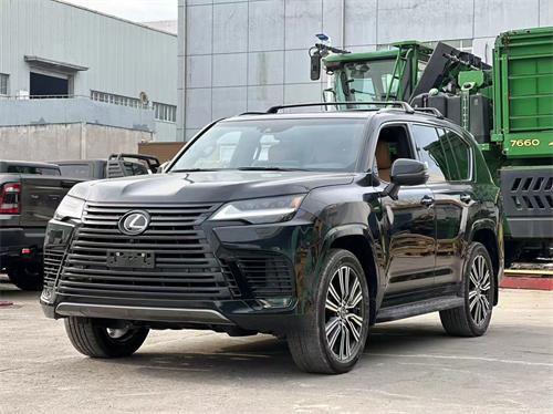 天津港2024雷克萨斯LX600现车促销(图2)