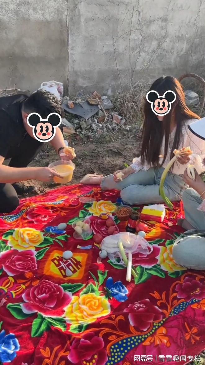 为婚后的住址发生分歧女子带毛毯和食物来菜地让男友体验生活(图5)