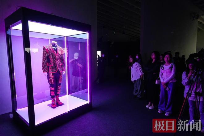 在武汉来看闯入艺术界的“周杰伦”(图7)