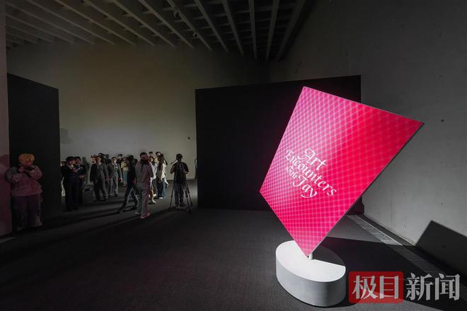 在武汉来看闯入艺术界的“周杰伦”(图8)