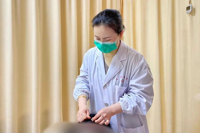 “针”了不起！她用“绝活儿”解锁群众健康问题→(图4)