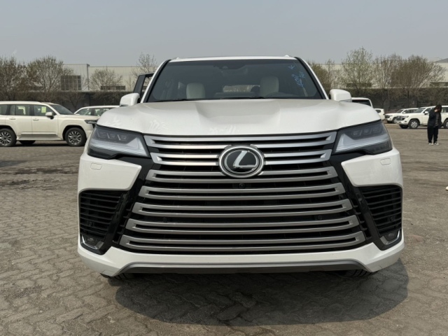 2024款雷克萨斯LX600现车报价7座豪华版奢侈SUV身份象征(图1)