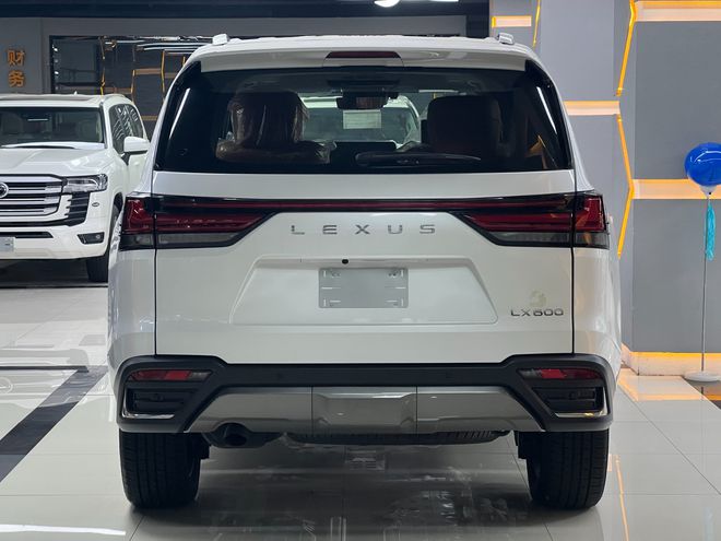 2024款雷克萨斯LX600现车报价(图6)