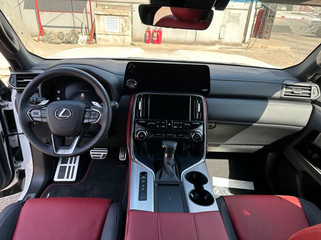 24款雷克萨斯LX600运动全网最低价格(图4)