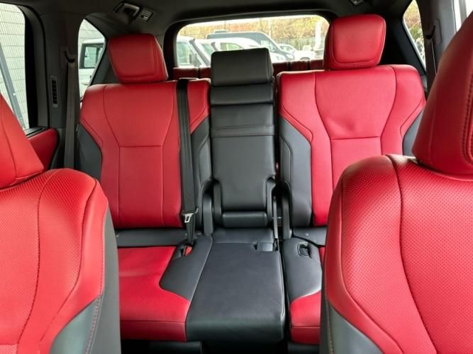 2024款雷克萨斯LX600运动版现车价格直降140万起可分期按揭(图5)
