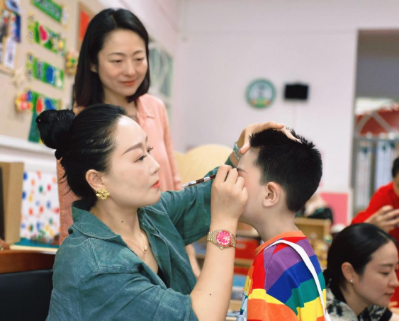 放飞中国梦传承红基因——合肥市长江路幼儿园舞蹈《不想睡觉觉》参加2024年合肥市庆“六一”少儿文艺专场演出(图1)