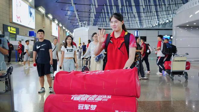 漂洋过海的30张床垫｜巴黎奥运·中国印记(图1)
