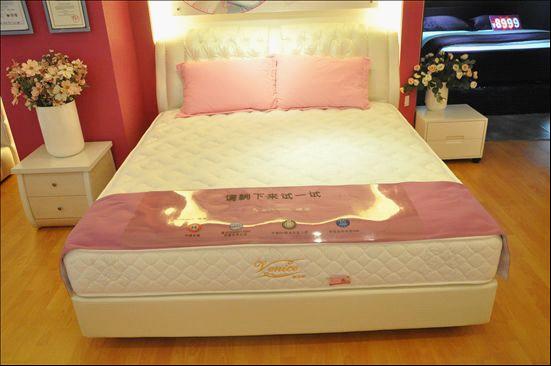 家具榜样：小编推荐穗宝威尼斯系列品质床垫(图1)