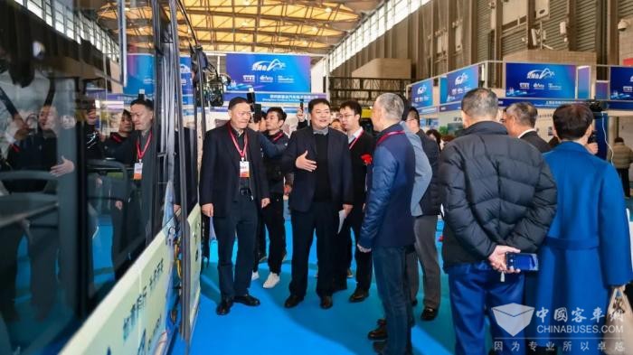 宇悦E10领衔宇通闪耀2024上海国际客车展(图9)