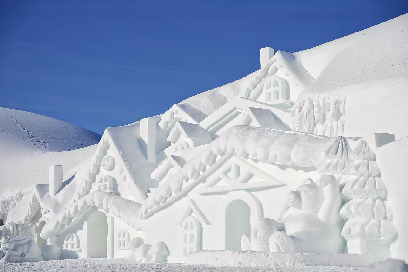来安图“冰雪乐园”体验霍比特人住的雪屋(图1)