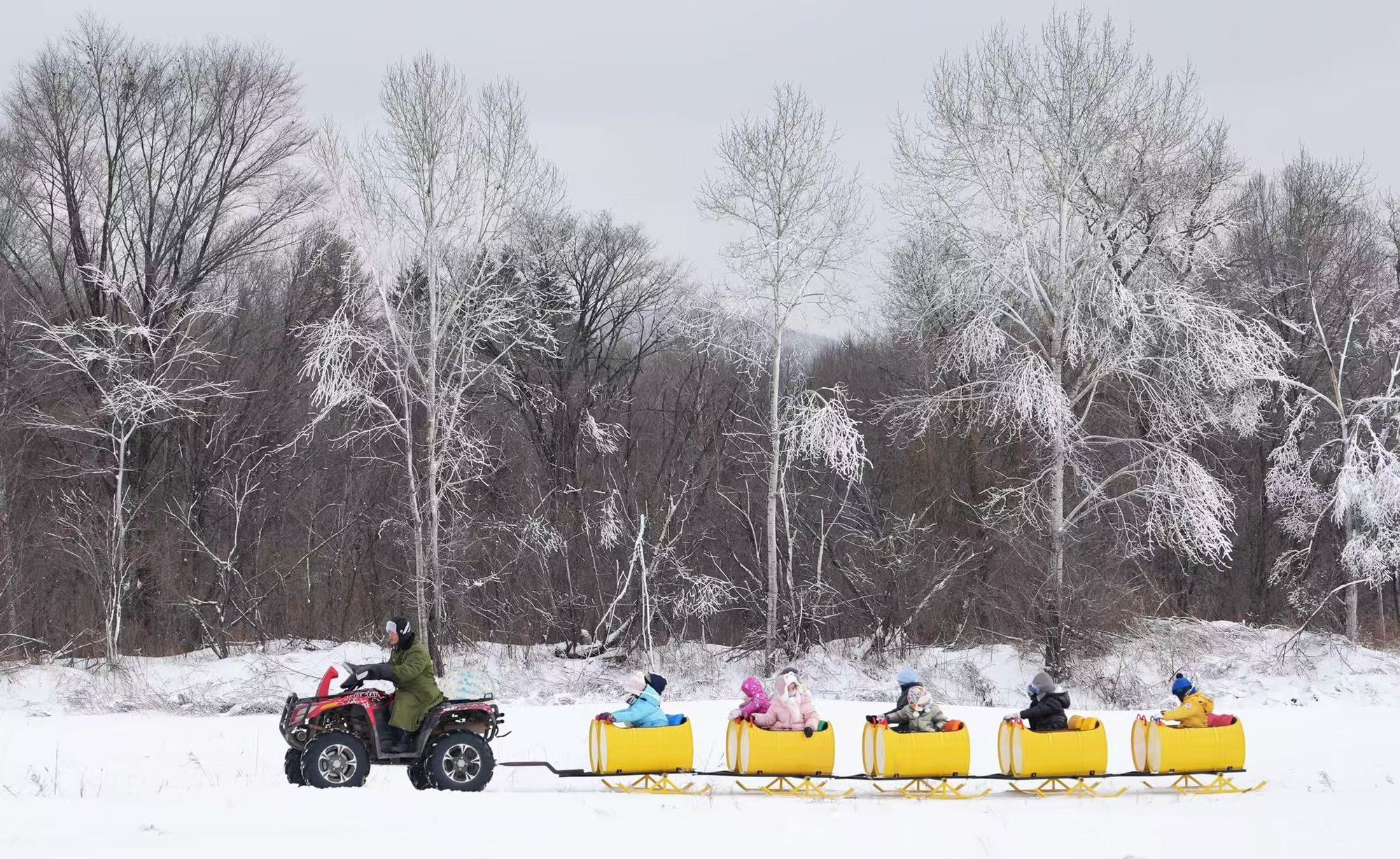 来安图“冰雪乐园”体验霍比特人住的雪屋(图2)