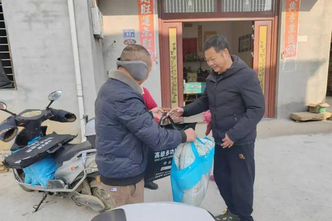 建阳区回龙乡开展防寒慰问送温暖活动(图2)