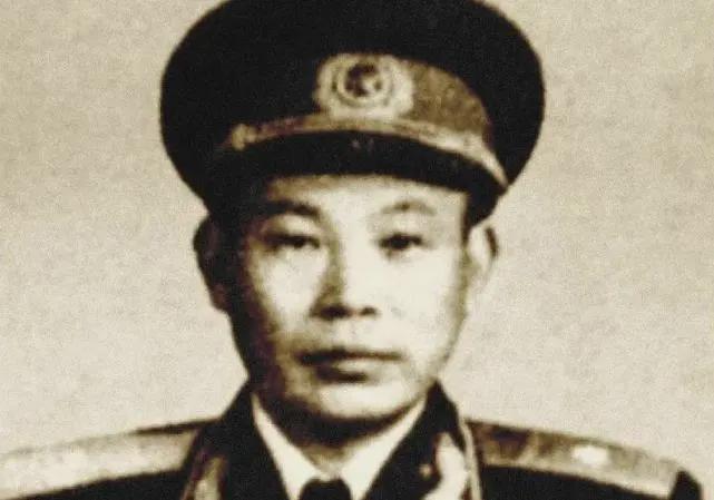 志愿军快冻死时缴获3000条毛毯政委却下令剪碎为啥要毁了？(图4)