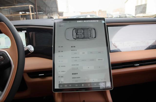 入门就有115km的纯电续航25款吉利银河L7上市在售四款如何选(图7)