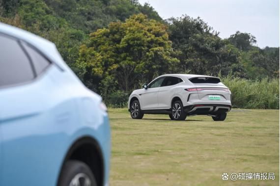 裸车8738万!实际落地70万上下!2024款奔驰GL(图1)