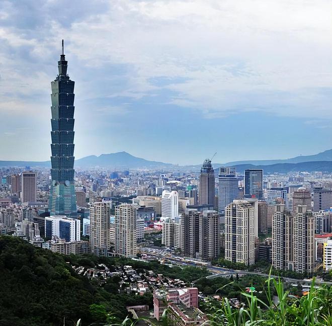 大S生前生活有多奢华：住上亿豪宅花千万买鞋200万床垫买10个(图5)