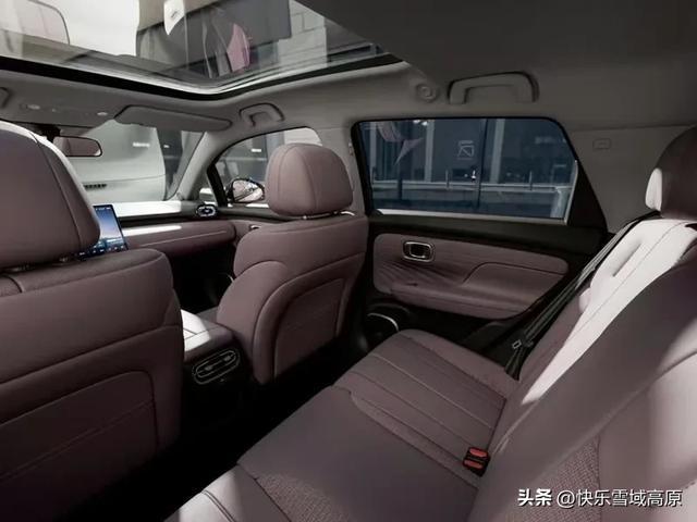 埃安UT成为10万级纯电市场“性价比卷王”‌。(图14)