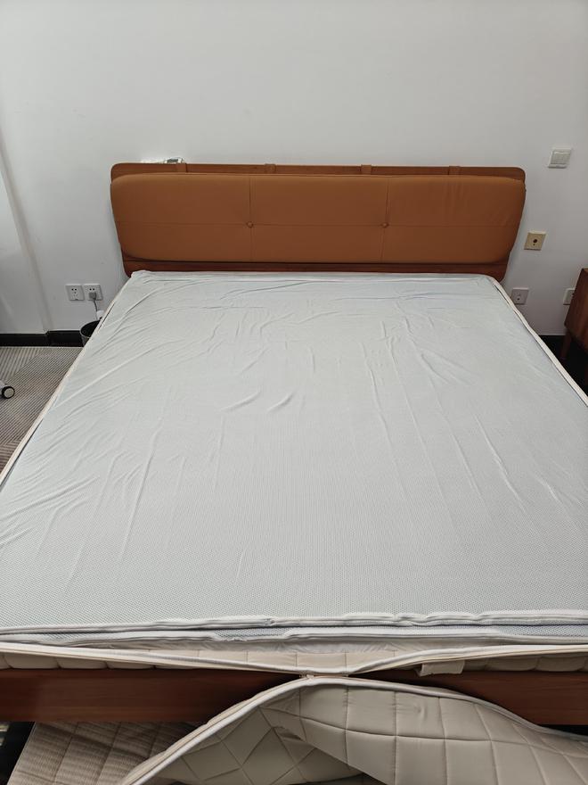 栖作的大师床垫耐用吗？老化吗？睡了1年给大家拆开看看(图5)