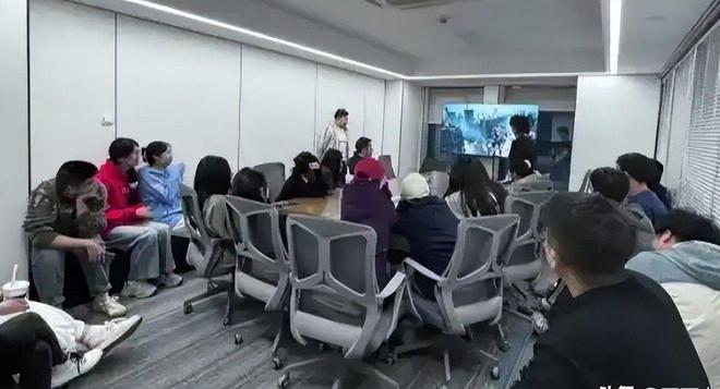 哪吒2导演突然闭关！团队停止采访原因很现实、很无奈(图8)