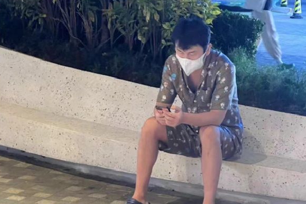 添奶添泬网友：停不下来沉迷其中(图1)