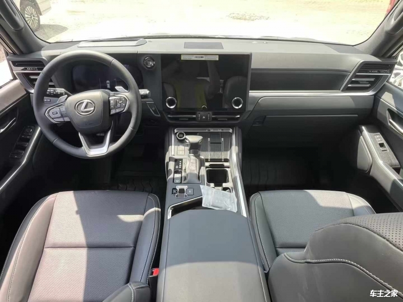 2024款雷克萨斯GX460展厅国六现车促销现车齐全(图4)