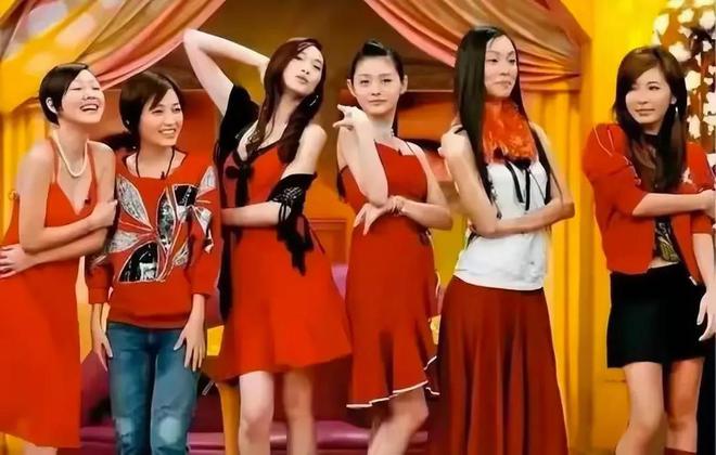 小S发起圈内好友缅怀大S行动把娱乐圈的捧高踩低展现得淋漓尽致(图4)