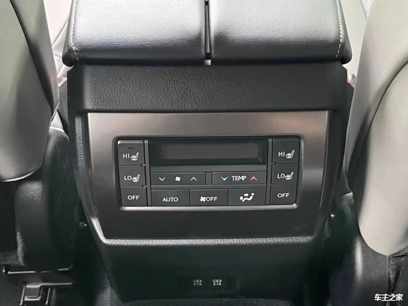 2024款雷克萨斯GX460展车实拍(图3)