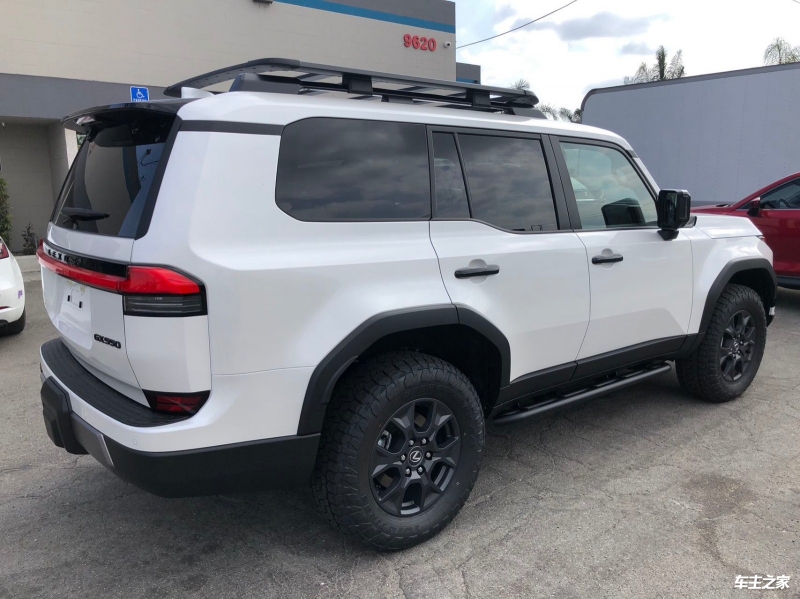 2024款雷克萨斯GX460展车实拍(图2)