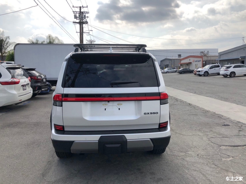2024款雷克萨斯GX460展车实拍(图4)