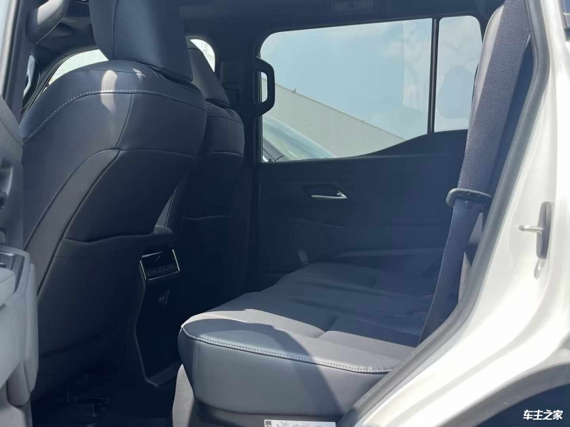 2024款雷克萨斯GX460加版平行进口现车报价(图6)