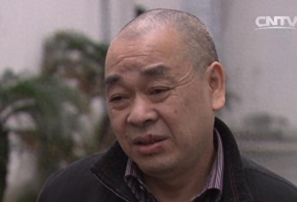 出租司机离奇失踪新车被遗弃在闹市区嫌疑人从21楼一跃而下(图1)